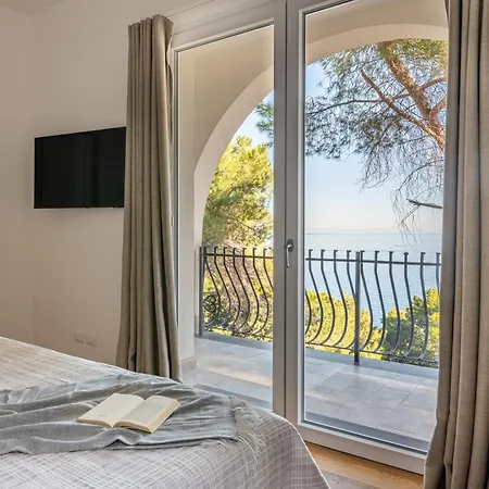Villa Con Accesso Al Mare E Vista Mozzafiato