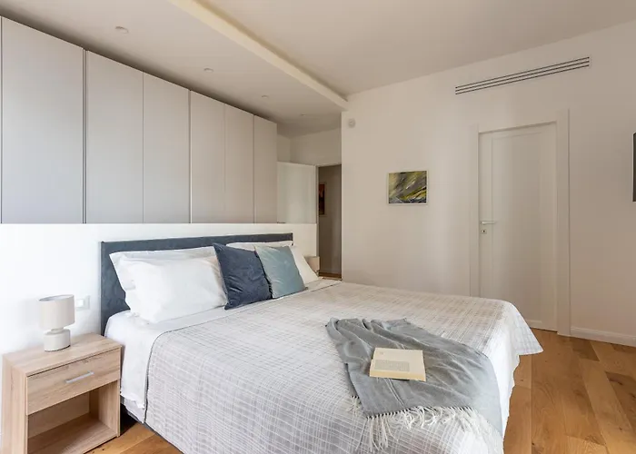 Con Accesso Al Mare E Vista Mozzafiato Villa