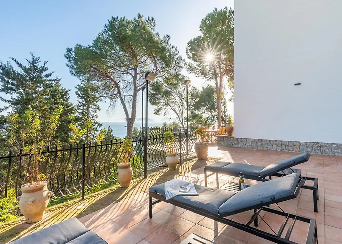 Villa Con Accesso Al Mare E Vista Mozzafiato Palermo