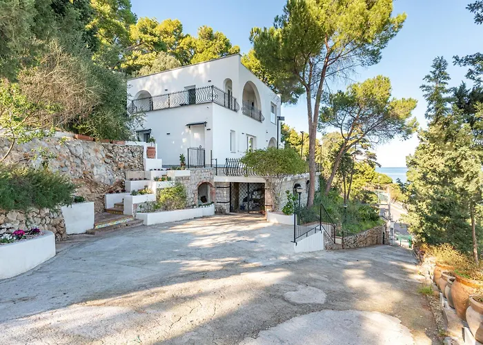 Villa Con Accesso Al Mare E Vista Mozzafiato Palermo